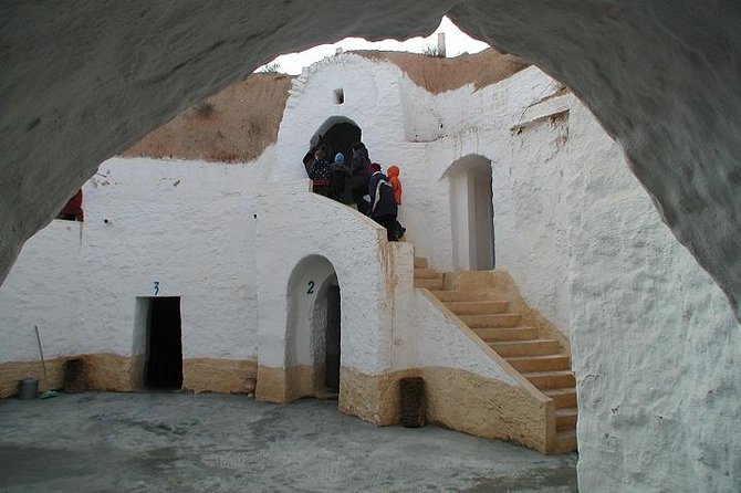3-Day South of Tunisia Guided Tour from Tunis - Matmata: underground homes and Tatooine echoes