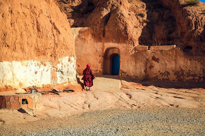 3 Days South Tunisia Discovery Tour with luxury camp and Meals - Day 2: Waterfalls, canyons, and an artificial Star Wars world
