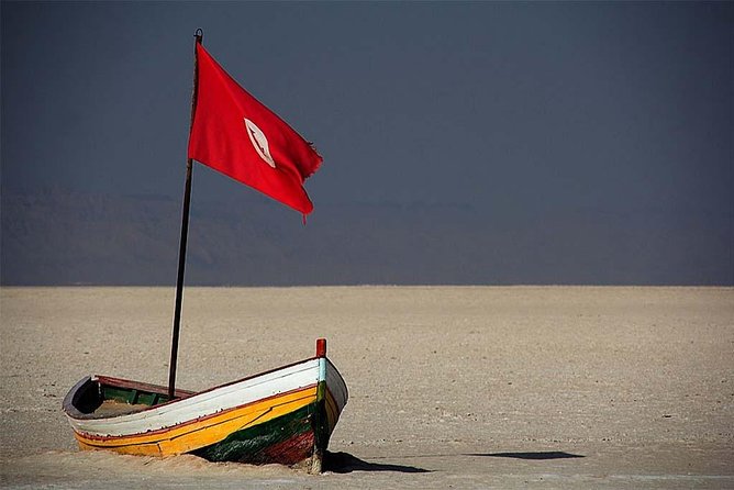 3DAYS 4x4 safari from Sousse/Hammamet/Tunis 100km deep in desert camp - Chott el Gharsa, Chebika, and Tamerza