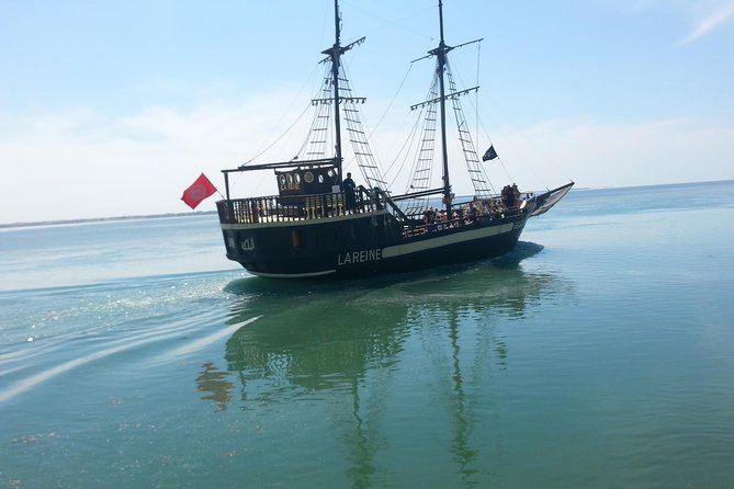 Djerba Flamingo Island Pirate Boatrip - Trip, Lunch & Pick-up - A Traditional Djerbian Lunch in the Hut