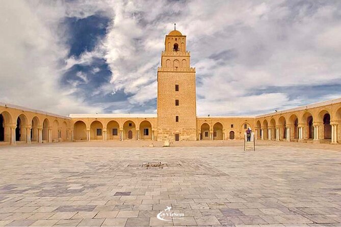 Explore Tunisia in Depth:The Private Grand Tour in 8 Days - Day 1: A simple arrival in Tunis