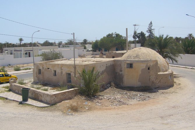From Djerba : 1 day in the footsteps of Star Wars "Mos Eisley" - The Millennium Falcon departure site