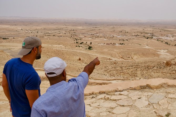 From Djerba : 2 Days desert tour with a night under a tent - Reaching the Erg and the Sahara dunes