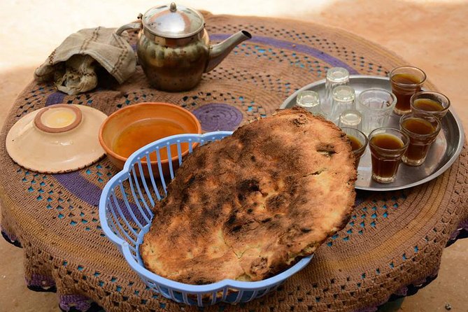 Ksar Ghilane 1 day: The hot spring and the homestay - Hotel Sidi Idriss and the Star Wars connection