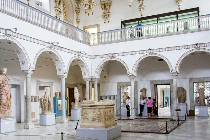 Private Day Tour Tunis Medina Carthage Sidi Bou Said Bardo Museum - The Medina of Tunis: history, crafts, and shopping