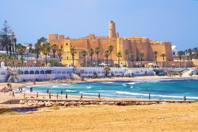 Private half-day excursion to the authentic Monastir - The private ride from Sousse