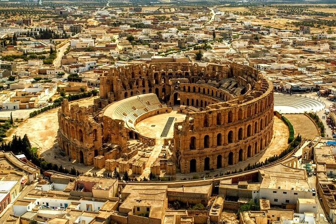 Private Half Day Tour Roman Coliseum EL JEM - Entering the El Jem amphitheater