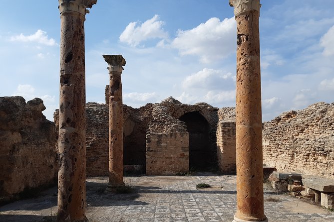Roman Archeology Guided Tour Thuburbo Majus & Uthina - Thuburbo Majus and the four Corinthian columns