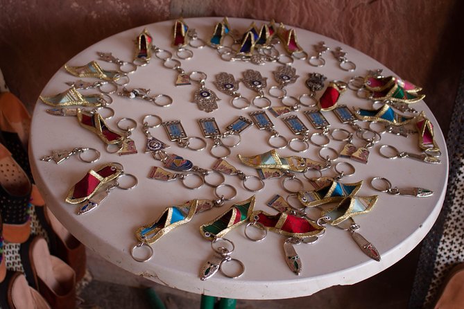 Tataouine - Chenini 1 day: Discovery of Ksours and Berber villages - What lunch and the included services mean